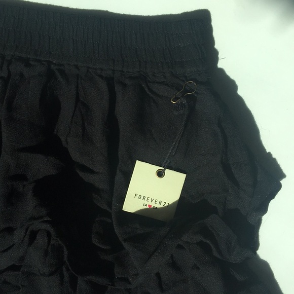 🎈 ✖️ Ruffled Skirt!! ✖️ - Picture 2 of 3